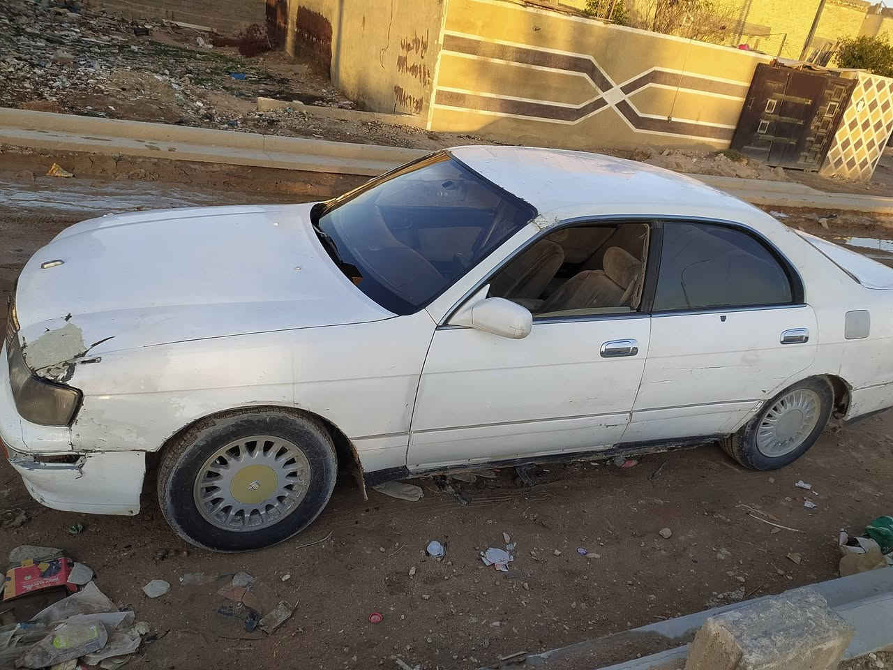 السلام عليكم بطه متصل بيها كصه قماره ورقم اسود السياره شغاله متروكه بيها مشكله بالكهربائيات مرات متشتغل ابيع سويج 15 وبيها مجال مكاني كربلاء ***********
