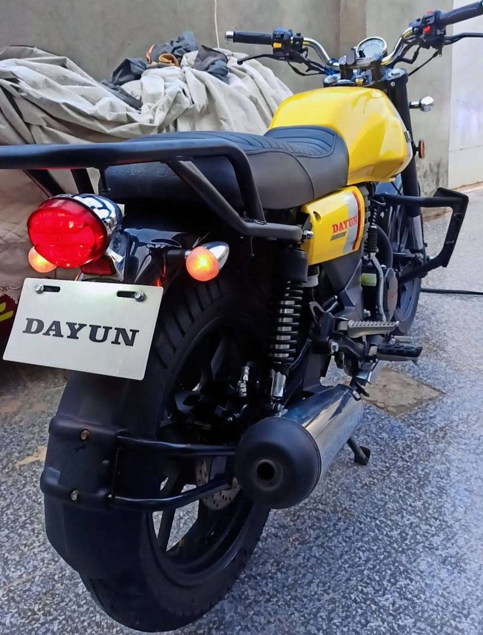 السلام عليكم للبيع او مراوس 
دراجه دايون لايتي لون مميز 💛 موديل 24طالعة ب25 مكفولة كفالة عامة 
 💯 دراجه بعدهي زيرو ومحرك 200  وعداد نمر الكتروني لايت جمجمة اصلي
(اوراق سكنر )
#مكاني بابل الحمزة الغربي  
***********
دراجه مابيها نقص 
والي عنده مراوس عادي نتراوس
