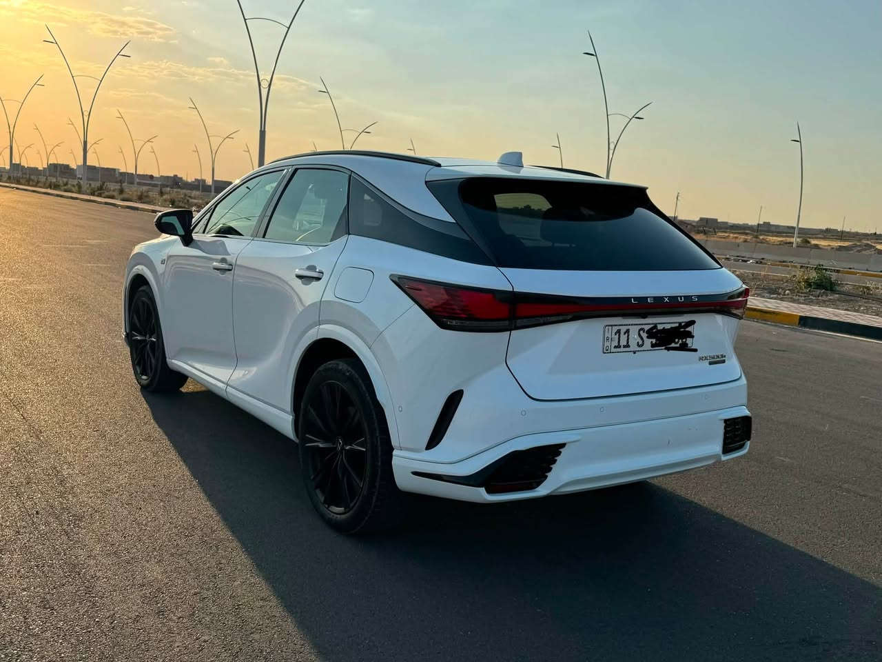 لكزس RX500Fسبورت هايبرد 2024
وراد أمريكي اعلى المواصفات دخول جديد

الحادث تامين فتّح الأغراض بدون دواخل وشواصي
جاملغ خلفي وباب خلفي كلير من أمريكا 
السعر 440 للاستفسار***********
