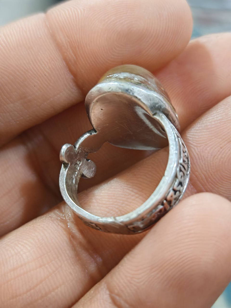 در نجفي صافي صياغه يدويه ثقيله
يلبس قياس 21 22
سعر 45
مكاني بغداد الطالبيه لايوجد توصيل..


**إذا كنت صاحب هذا الإعلان وتريد حذفه لأي سبب، رجاءا أرسل رسالة إلى الدعم الفني**