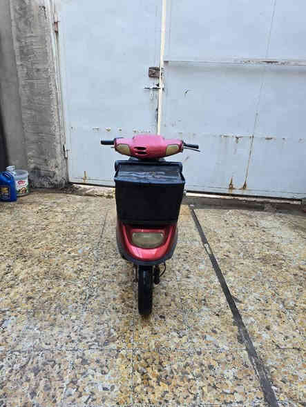 اسلام عليكم دراجه ام سله مكينه حلوه سلف هندر نكره معدل اربع اشاير لايت كله شغاله الدراجه مابيه نقص ماعيزه شي سعر  250  وبيه مجال. مسيب.  تصال فقط. ***********

تصال فقط
