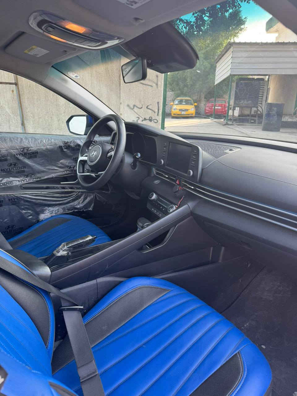 السلام عليكم النترا للبيع موديل 2021 ماشيه 68 ميل مواصفات سياره فول عدل فتحه نقطه عمياء بالمري رادار امامي جير ومكينه خيره من الله تخم تاير جديد صار له اسبوع صدر جديد تبريد خير من الله دوشمه جديده سياره ما بيها اي نقص السعر 140 وبيها مجال بسيط حق الجيه اتصال على هذا الرقم ***********
