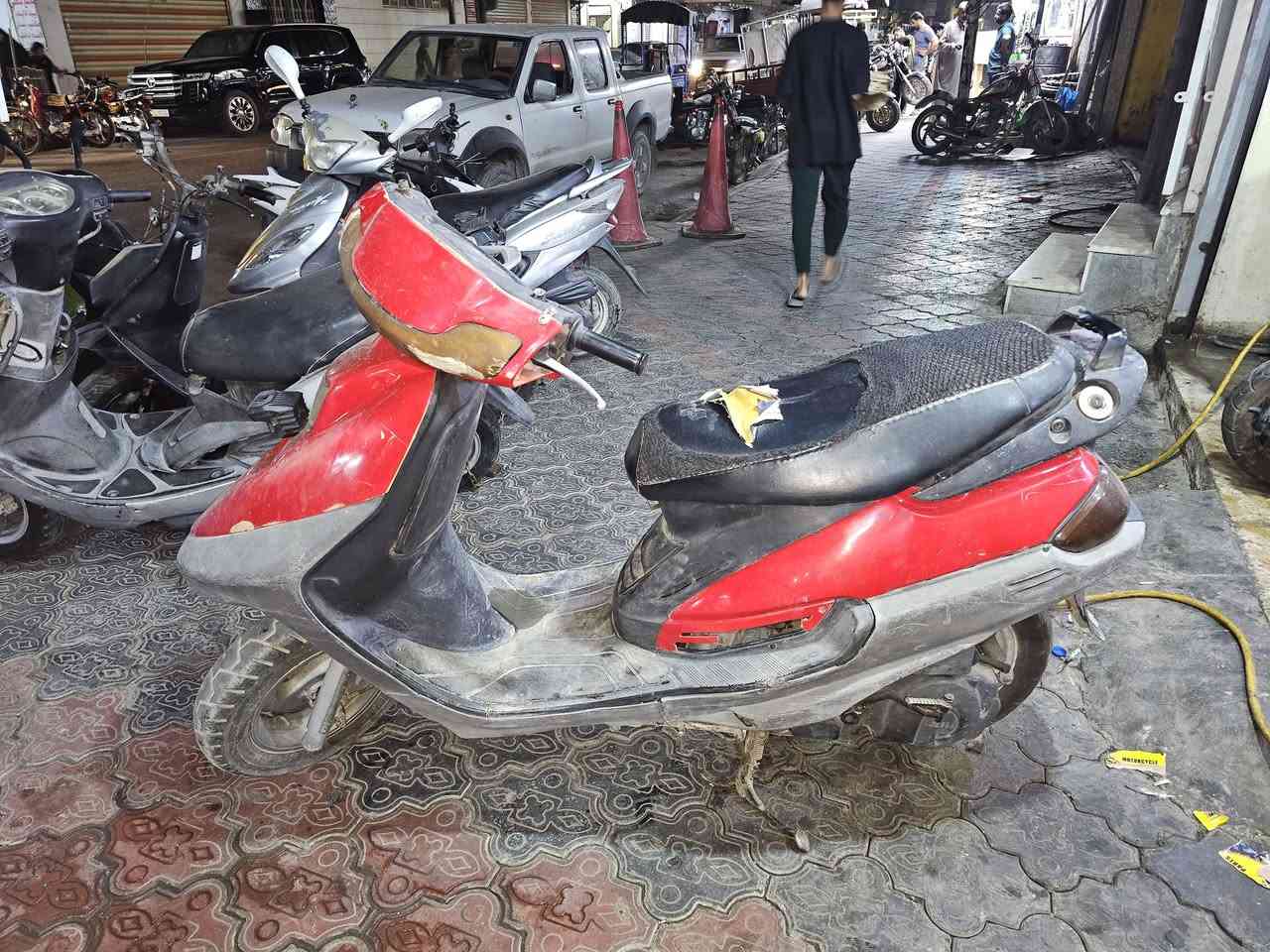 فراشه فضائي
سلام عليكم 
دراجه كبالكم بالصوره دراجه نظيفه بس رايدله غسل
مكينه نظيفه ، كهربائيات مابيهن شي 
العنوان الكوفه 
رقم تلفون ***********
