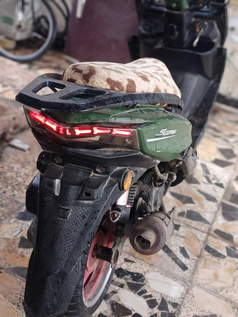 سلام عليكم دراجه للبيع موديل 2023 مستعجل ع بيعتها تواصل ع رقم ***********
