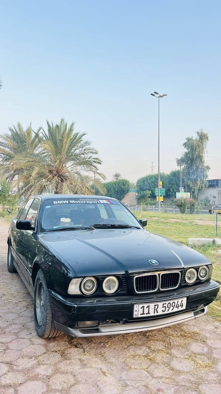 سلام عليكم BMW 525  اوتو مسكر فانوس بجم عريض كير مكينة صدر خير من الله تبريد ثلج داخل نضيف فتحة سلايد 
رقم بغداد انكليزي باسمي سنوية لل٢٠٣٠ هزة جديدة تحويل ثاني يوم السيارة خير من الله واحلة من الصور  تجي وتشوف بعينك عوزها ترتيبات كلش بسيطة 
مكاني بغداد 
السعر ٥٥ وبيها مجال للشراي 
للتواصل : *********** 
متواجد واتساب و ع الرقم
