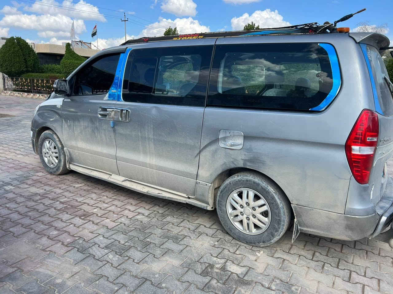 السلام عليكم استاركس مسكر مكينه السوده جديده 
للبيع او مراوس بيكم تيوتيااو كيا حمل
2011صدر تبريد عوزه غاز   كير اكسل كاردن كله جديد تخم تاير سياره جاهزه وكامله
مدوار ثاني يوم السياره بأسمي 
المكان الديوانيه 
***********
***********
السعر 175 
وبيهه مجال 
@إشارة
