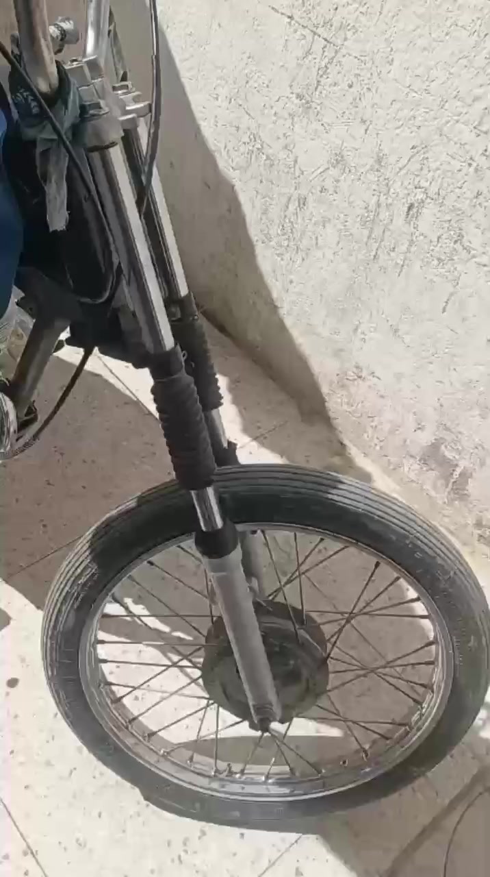 السلام عليكم دراجه للبيع مكان حي نهاوند سعر خاص او الاتصال ***********
