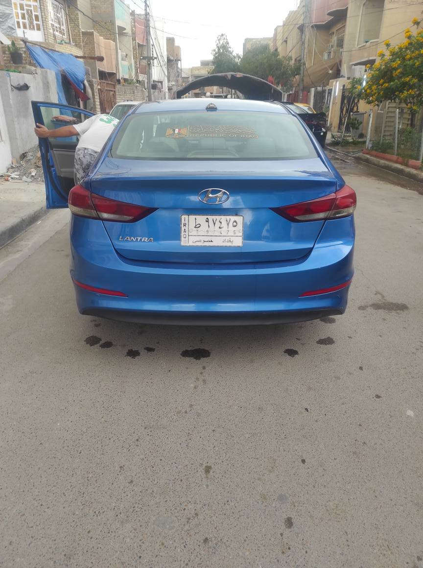 النترا موديل 17 وارد امريكي سياره جاهزه من كلشي ماشية 125 بدون اريباك 
السعر 110$ ه‍/*********** بغداد, العراق
