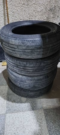 تخم تاير حجم 15للبيع نظافة ٧٥ بل مية سعر ٨٠ ألف 07804258656