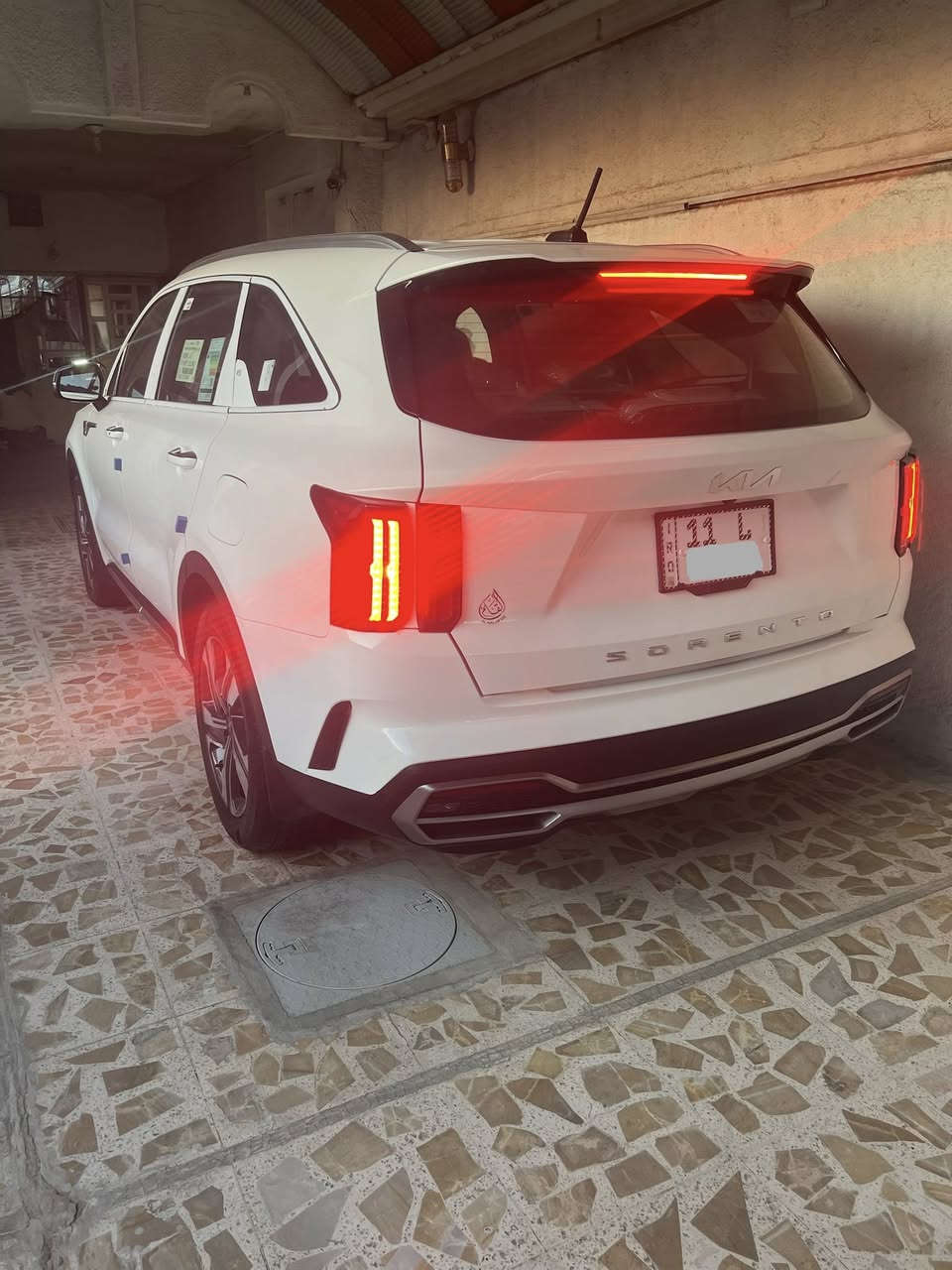 سورنتو موديل ٢٢ خليجي مكفولة كفالة عامة من الدعامية للدعامية حتى الدعاميات مكفولة من صبغ 
محرك ٦سلندر ٧راكب ٣قطع تبريد بصمة كير٨ نمر ماوس شفتات بالستيرن هند بريك دكمه شاحن لاسلكي كاميرا شاشة تحكم استيرن تشغيل عن بعد حساس خلفي وامامي لد أمامي وخلفي دبل ايرباك بردات لايت ٤ عدسات زنون ماشيه ٢٩ مرايات كهرباء كشنين كهرباء جنطه كهرباء سيارة جديدة وجاهزه كلها على وضع الشركة تخم تاير جديد باتري جديد رقم انكليزي 11بغداد سنوية جديدة 
للإستفسار بغداد الجديده 
***********
