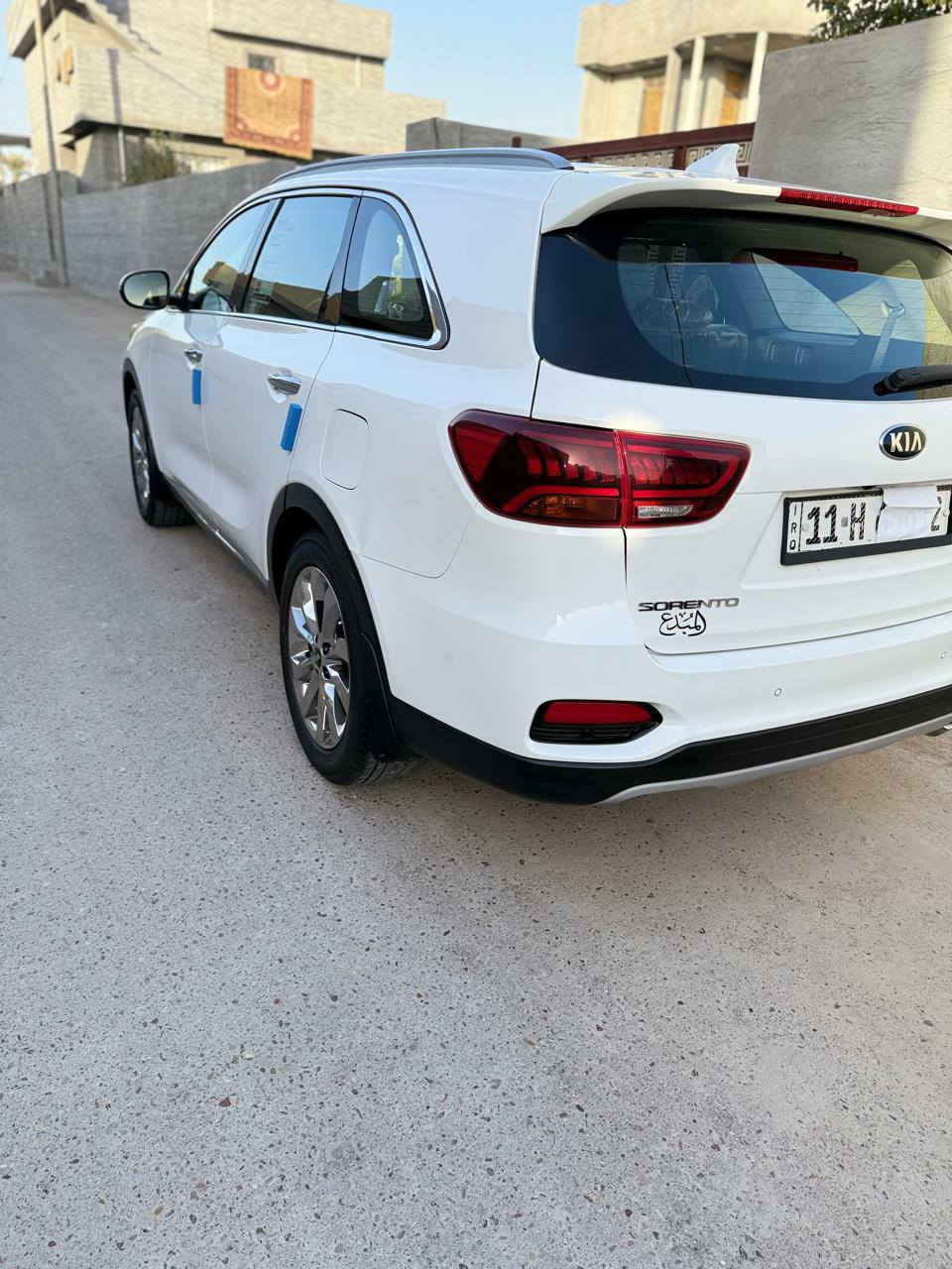 سورنتو موديل 2020  الدوليه فول مواصفات عدا الفتحه ماشيه  140  السياره جديده وحلوه كير ومحرك مكفول والكشر كما موضح بالسونار المرفق ..السعر ٢٤٢  بيها مجال حك الجيه ...اتصال ***********
