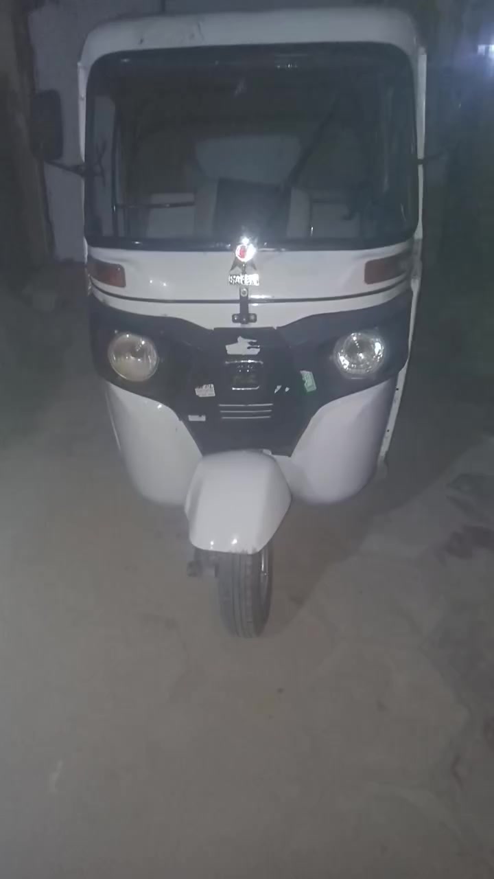 سلام عليكم تكتك بجاج لبيع مديل ٢٢أوراق أصولية كاملة بس ما تكفلك لترقيم تفاصيل فيديو مكاني بابل دبلة الاستفسار على رقم ***********
