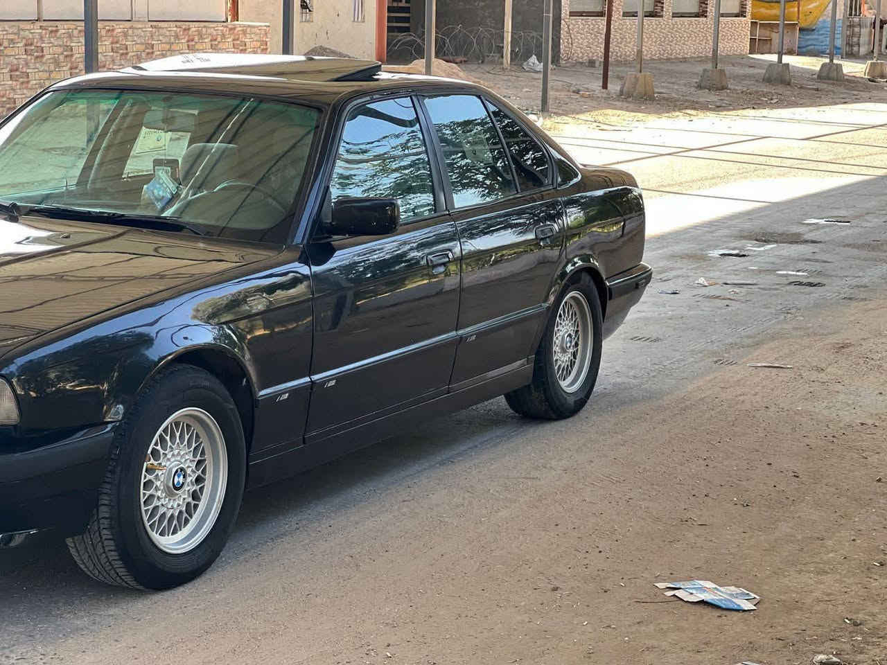 سلام عليكم اخوان..
525 موديل ٩٢ اصل مسكر..
بيهه مكينه ٢٥ دبل فاينوس...
. تبريد سياره..كلش بارد من فضل الله
فتحة بدون اي حادث او ضرر.. مصبوغه فقط.. ومو كلهه للعلم...
مكينه كير حداديه جدد....
داخل السياره نضافتة ٩٠٪
كهربائيات السياره مملعوب بيهه.. وكلشي شغال بيهه..
من ناحية Abs.. والمانع الانزلاق....
رقم اربيل دولي جديد...
...
تخم تأير ويل خلية...
السياره بلحقيقه احلا من الصور مناقصهه شي من فضل الله.. كلشي بيهه جديد.
بغداد الرقم ***********
