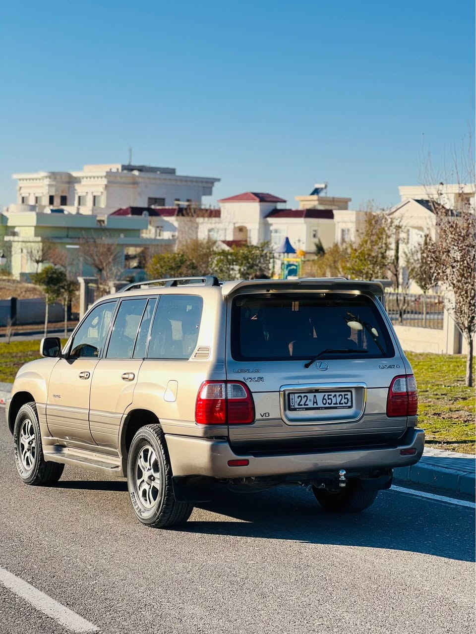 سلام عليكم ورحمة الله وبركاته 
لگززس مؤنيكا مؤديل ٢٠٠٠  فوول مواسه فات  ٨ پستن   
سه ياره كه  زؤر خاوين مايته وه هه موو گيانى له سه ر شه ريكه يه    ناوى نيه له حاسيبه و به شه رتى به سرا 
دووبه ى بووه ره قه م كراوه به شه رتى هه موو شتيك 
سيسته م غازى ئيتالى له سه ره  سبوخ ٤ پارجه ى هه يه  سه نه وى نويه به ناو خؤمانه خرامه ى ٤ وه ره قه ى له سه ره دواى ريكه تن ده ت ده مه وه  
سحرى ١٥٥ و مجال 
شوين (هه ولير ) به ستؤره
***********
*********** أربيل, العراق
