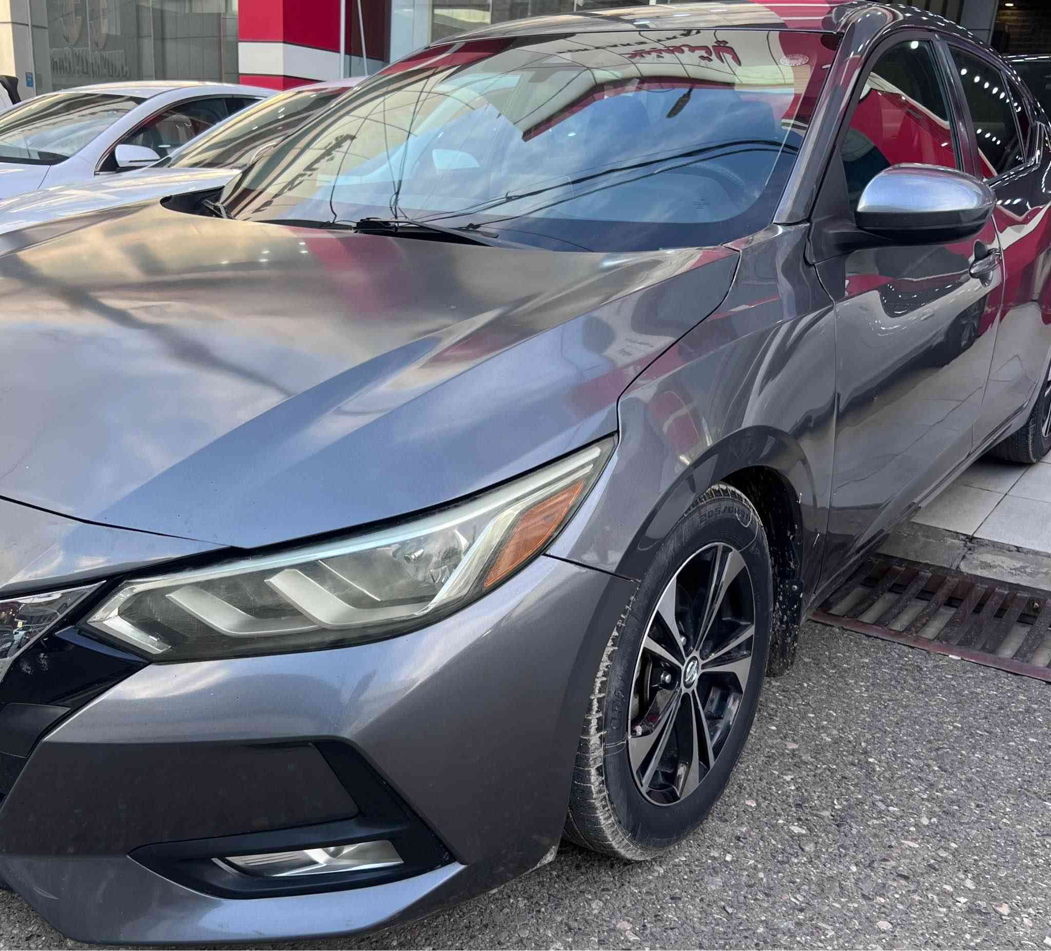 نيسان سنترا موديل 2021
ماشيه 60 الف مايل
مواصفات SV فول بس بدون فتحه 
شاشه كاميره رادارامامي رادارخلفي 
مرايا رادار سكان تحكم 
مانع تزلق مسار طريق تحديد سرعه 
بيها 3 قطع صبغ بيها تعديل بل باب 
بدون دواخل بدون شاصي
  سعر 123$ بيها مجال رقم سنويه جديد 
مكان السياره دهوك 
رقم تلفون *********** دهوك, العراق
