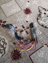 جوزه تشغيل بيجو ٢٠٦ بسعر ٢٠ الف يوجد توصيل ٠٧٨٠٨٣٥٥١٣٤