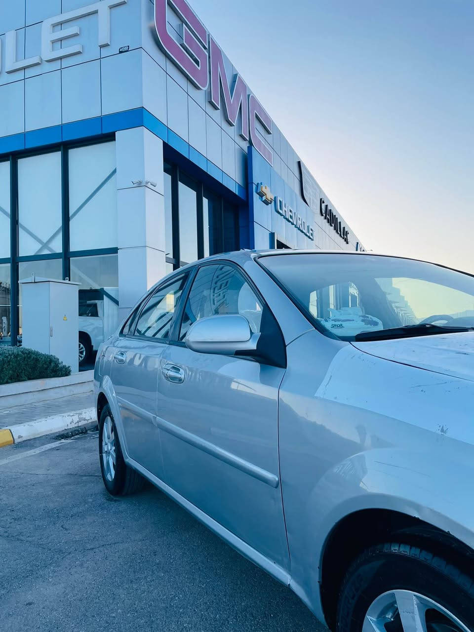 سەرەتا بەناوی خوای بەخشندەو میهرەبان 
شۆفرلیت ئۆپترا مۆدیل ٢٠٠٩ 
گیر ئۆتۆماتیک 
رەقەمو سەنەوی تازە تا ٢٠٢٩ 
گیرو مەکینە بە شەرتی فیتەر زۆر پاکەو بی عەیبە 
تەقەو رەقەی نییە  
تەبریت بەشەرت 
سەیارەکە بی عەیبو نوقسانییە 
زۆر بی مەسروفە 
یەک پارچەو پەلەیەکی بۆیاغە 
بی ناو گرتن پیشو دوای کەپسە 
تحویل خرامە بەشەرت 

لە سلیمانیم 
مشتەری بچوکیتە کەم 

***********
***********

٦٥$ وەرەقە السليمانية, العراق
