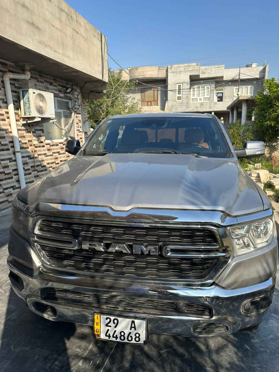 للبيع او المراوس رام ٢٠٢٢ بك هورن رقم دولي بسمنا وارد امريكي حادث خشم البنيد فقط بدون دواخل السيارة جديدة ماشية ٤٠ الف فقط والباقي كفاله عام 
فول مواصفات عدا البنوراما مالت جناي 
مكاني الحلة الشراي بي خير ويدلل 
***********
