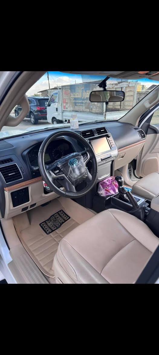 السلام عليكم ورحمة الله وبركاته برادو زاز موديل 2020 كفالا عامه من كلشي ماشيه 130 سياره جديده جدا سنويه جديده هزه جديده سعر 43 ونص بيها مجال حك الجيه مكان سيارة بغداد الغزاليه رقمي ***********
