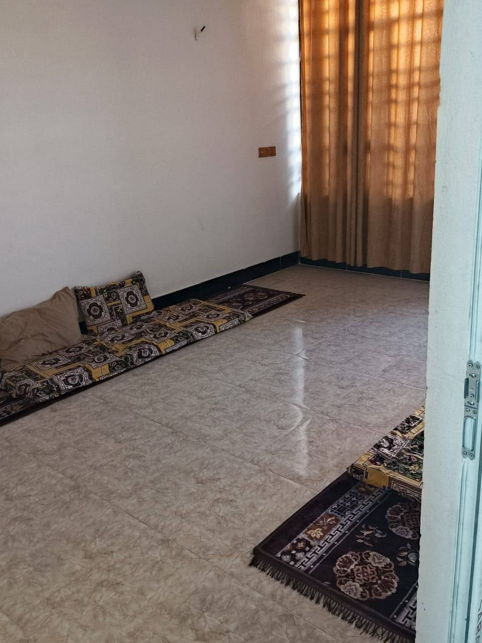 بيت للبيع مساحه 100متر طابق واحد بالجزء الاول الاميري العنوان التحرير الحولي الزراعي للاستفسار الاتصال ***********
