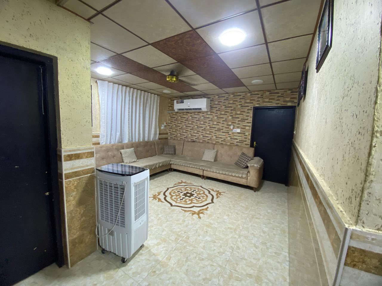 🏠 #دار_للبيع 📍 #الموقع : الديوانية – الاسكان
مقابل المعهد الفني (فرعي) وقريب من الشارع العام

📐 #المساحة : 216متر
📑 #الطابو : صرف

✅ كافة الخدمات متوفرة
✔️ تبليط
✔️ مجاري
✔️ موقع مميز وقريب من الشارع العام

🏠 #تفاصيل_الدار
🔹 البناء : اساس كونكريت وسقف عكادة
🔹 الدار طابقين

🔸 الطابق الاول :
▪️ غرفتين
▪️ صالة
▪️ استقبال
▪️ مطبخ
▪️ صحيات داخلية وخارجية
▪️ كراج سيارة

🔸 الطابق الثاني :
▪️ غرفتين
▪️ صالة
~~~~~~~~~~~~~
#متابعة_الصفحة
#نستقبل_جميع_عروضكم
———————————————————
🔺#للاستفسار الاتصال ع الارقام
 ارشد ***********📲 
 حسن *********** 📲  
او مراسله واتساب http://wa.me/+964*********** 📲  
—————————————————————
او زيارة مكتبنا من الساعة 3 الظهر الى 8 مساء
🔺مكتب دره المشرق للاستثمار والتطوير العقاري 
🔺العنوان:-حي الجزائر الشارع العام قرب مأكولات تشرين
