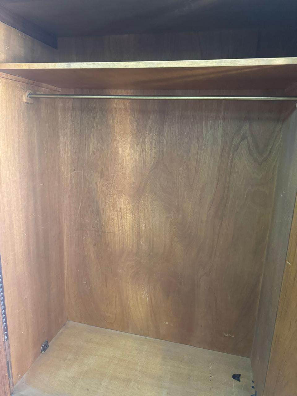 ‎السلام عليكم 
غرفه انتيكة للبيع داخل و خارج صاج
بوفيه مع مرايا هم للبيع‎ بغداد, العراق


**إذا كنت صاحب هذا الإعلان وتريد حذفه لأي سبب، رجاءا أرسل رسالة إلى الدعم الفني**