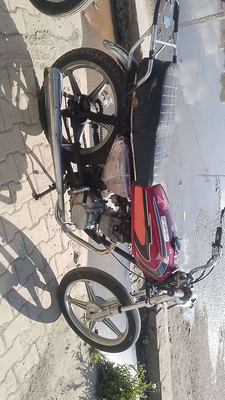 درجه لل بيع موديل 2017 لاصرف ولا بخار ولا صوت بل محرك نامي بره سعر 175 الي مو شراي لايخبره ***********
