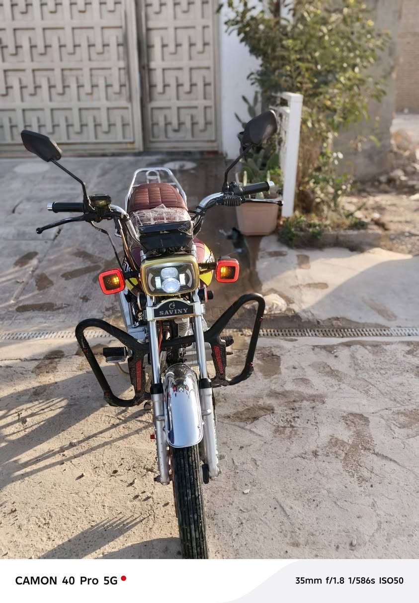 السلام عليكم
ايراني 2024مامفتوح بلادي
كله شغال من بدايته النهايته
منفيس موجود
شاشه شغاله وعداد سرعه شغال
اشاير دبل شغالات
مكينه ناعمه
صلنصه موكاتم
سعرها 650مكاني سامراء حي المثنى


**إذا كنت صاحب هذا الإعلان وتريد حذفه لأي سبب، رجاءا أرسل رسالة إلى الدعم الفني**