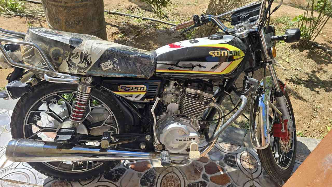 موديل 25  , دراجه مكفوله ونظيفه
مكان ديالى دلي عباس 
سعرهه تفضل خاص  ودلل


**إذا كنت صاحب هذا الإعلان وتريد حذفه لأي سبب، رجاءا أرسل رسالة إلى الدعم الفني**