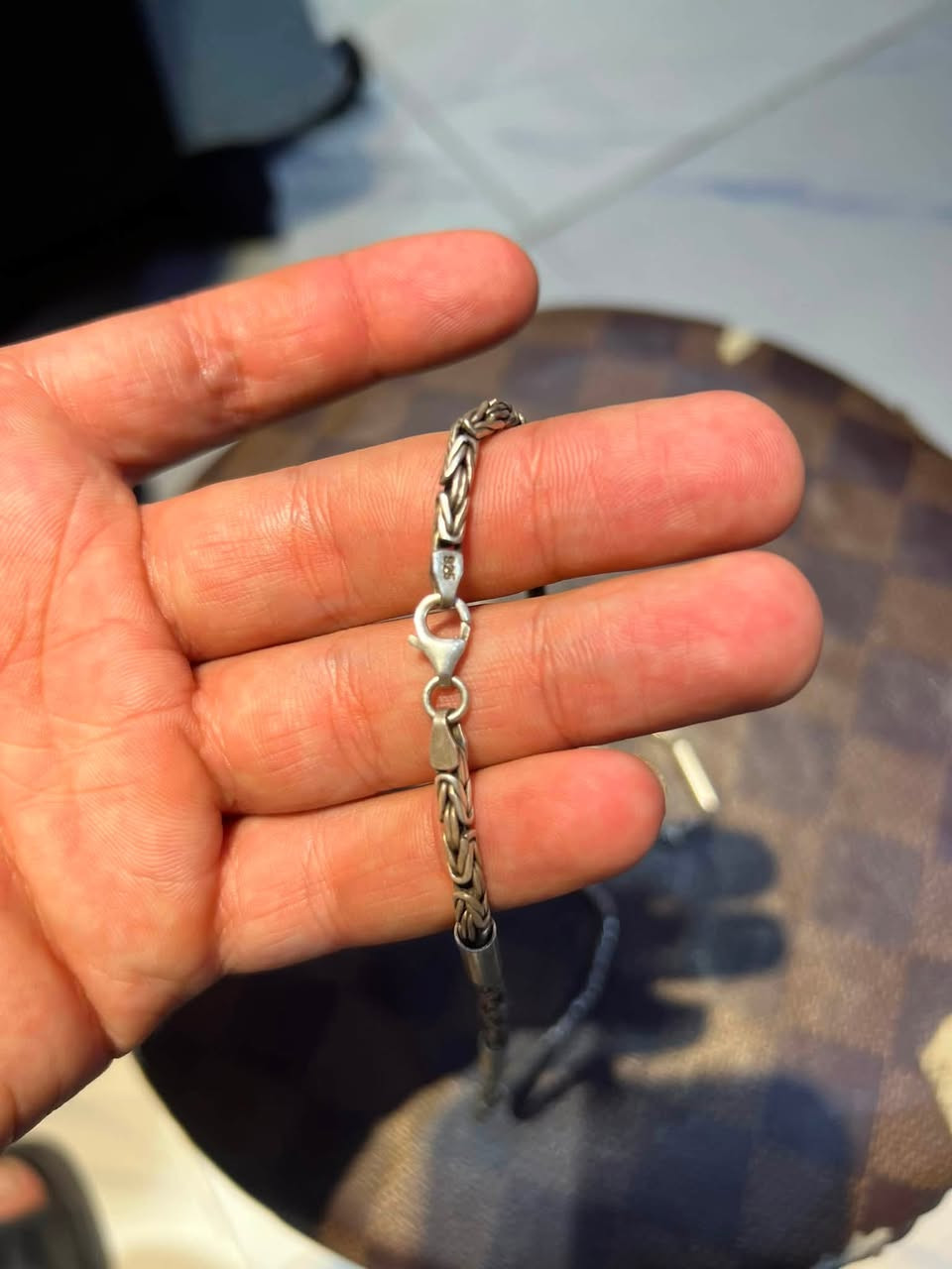 زنجيل فضه 925 سعره غرام 3
***********
