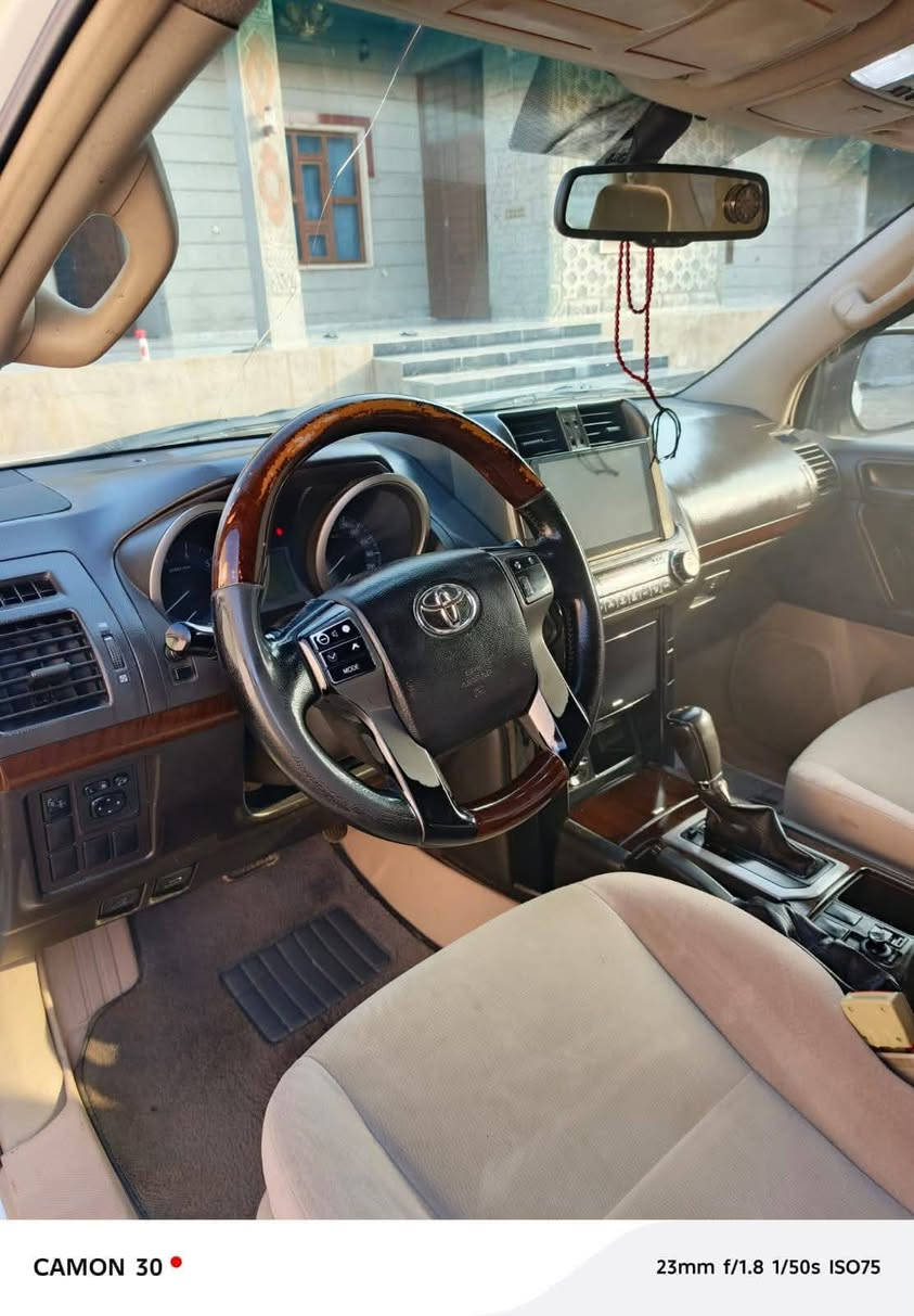 السلام عليكم برادو للبيع موديل 11 محدث دعاميه وليات 17 بيه قطعتين بدون دواخل رقم اربيل دولي محرك 4 السعر 230 وبي مجال ويرهم مراوس حسب القناعه ‏‪***********‬‏
