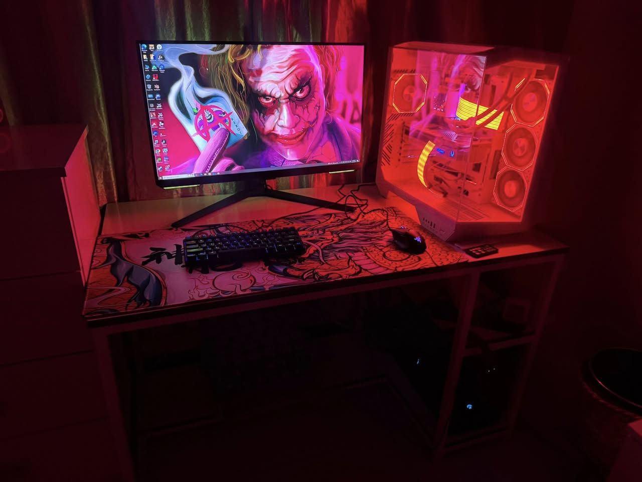 السلام عليكم  شباب pc للبيع نظيفة جدا التجميعة بيضة كلها
Cor i 5 14400f 2.50hz 
Ram 32g 6400 hz ddr 5 Addgame
M.b b 760M-HDV/M2 Asrock white
Psu 850w gold thermalright
Gpu 5070ti 16g Zotac white
Liquidcooler thermalright 360mm white mjolnir lcd Argb
M.2 1 t addlink
Case darkflash dy470 white
السعر ب ٣ ملايين و ١٠٠ الف وبيها مجال بسيط 
بغداد حي القاهرة /***********
