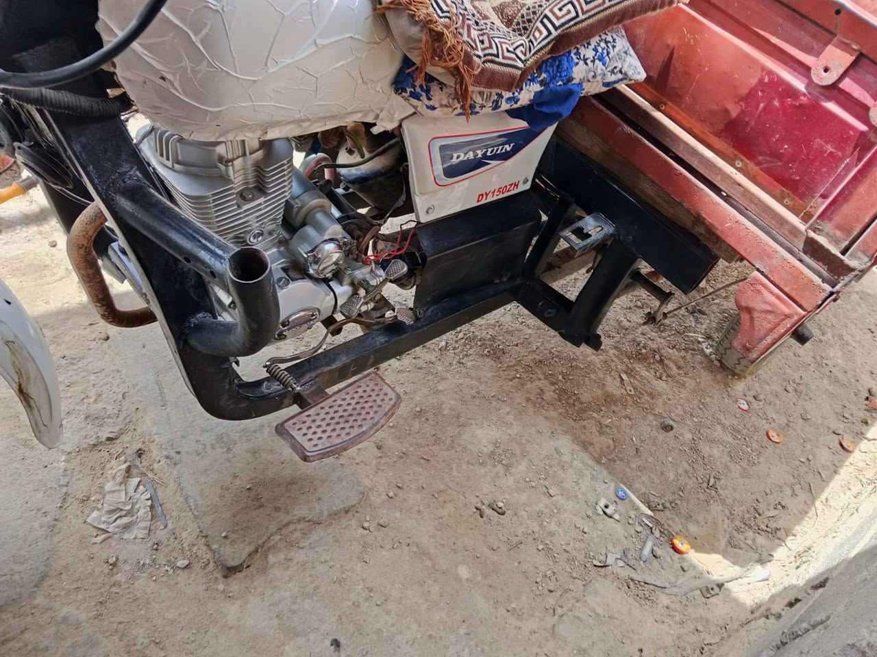 السلام عليكم ستوته لبيع موديل ١٥ أوراق محرك برغي مامفتوح قبل شهر شادينه  بيها بس هاي اضربه الماشر عليه
السعر مليون وربع ميه  وبيه مجال للاستفسار *********** خاص متواجد

