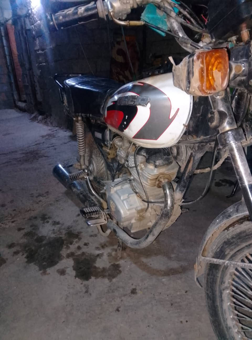 السلام عليكم دراجه تايگر موديل 21 كلك كهربائيات كامله للبيع ومراوس خمسه گير سعر 300 مكاني اسكندريه رقم ***********
