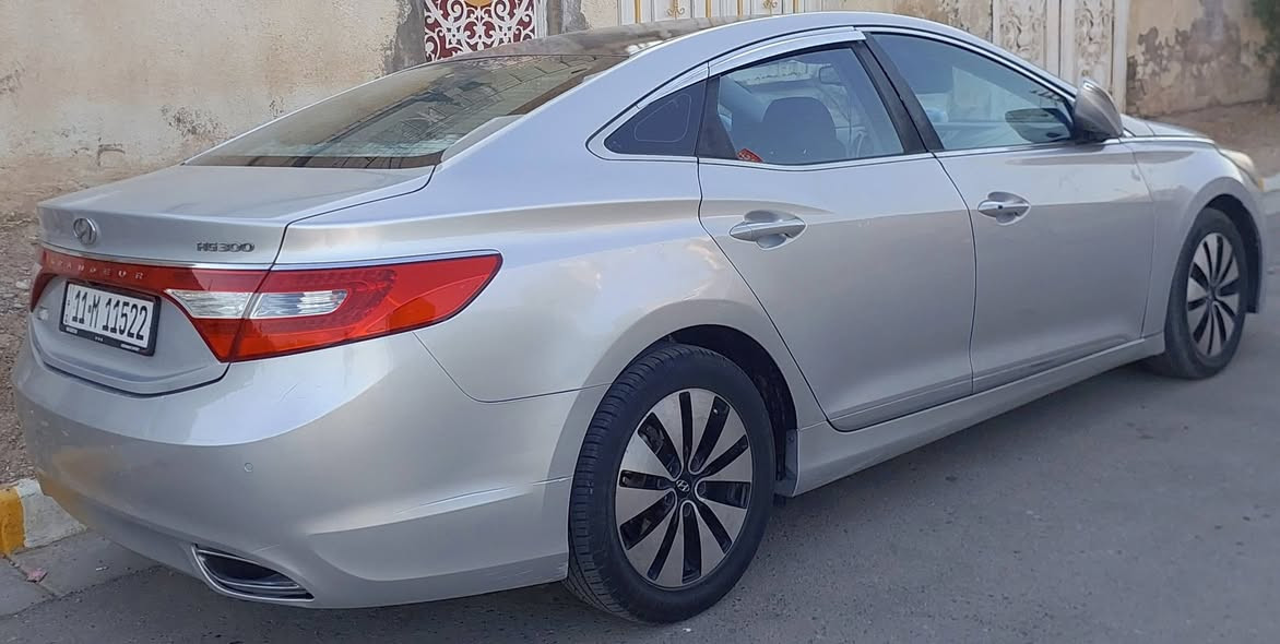 ازيرا كراند  2014 Azera / Grandeur  ٦سلندر وارد كوري فول موصفات عدا الفتحة سيارة جاهزة بصمة كشنات كهرباء انظمة توقف اوتماتيكي حديث و رادار وحساسات امامية وخلفية  تبريد ثلج رقم بغداد مميز وباسمي ثاني يوم تحويل سعر 120$ وبيه مجال / ***********
