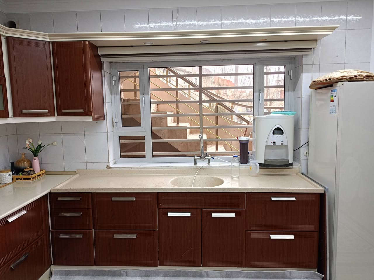 ئەم کەوانتەرە بۆ فرۆشتن 
***********
