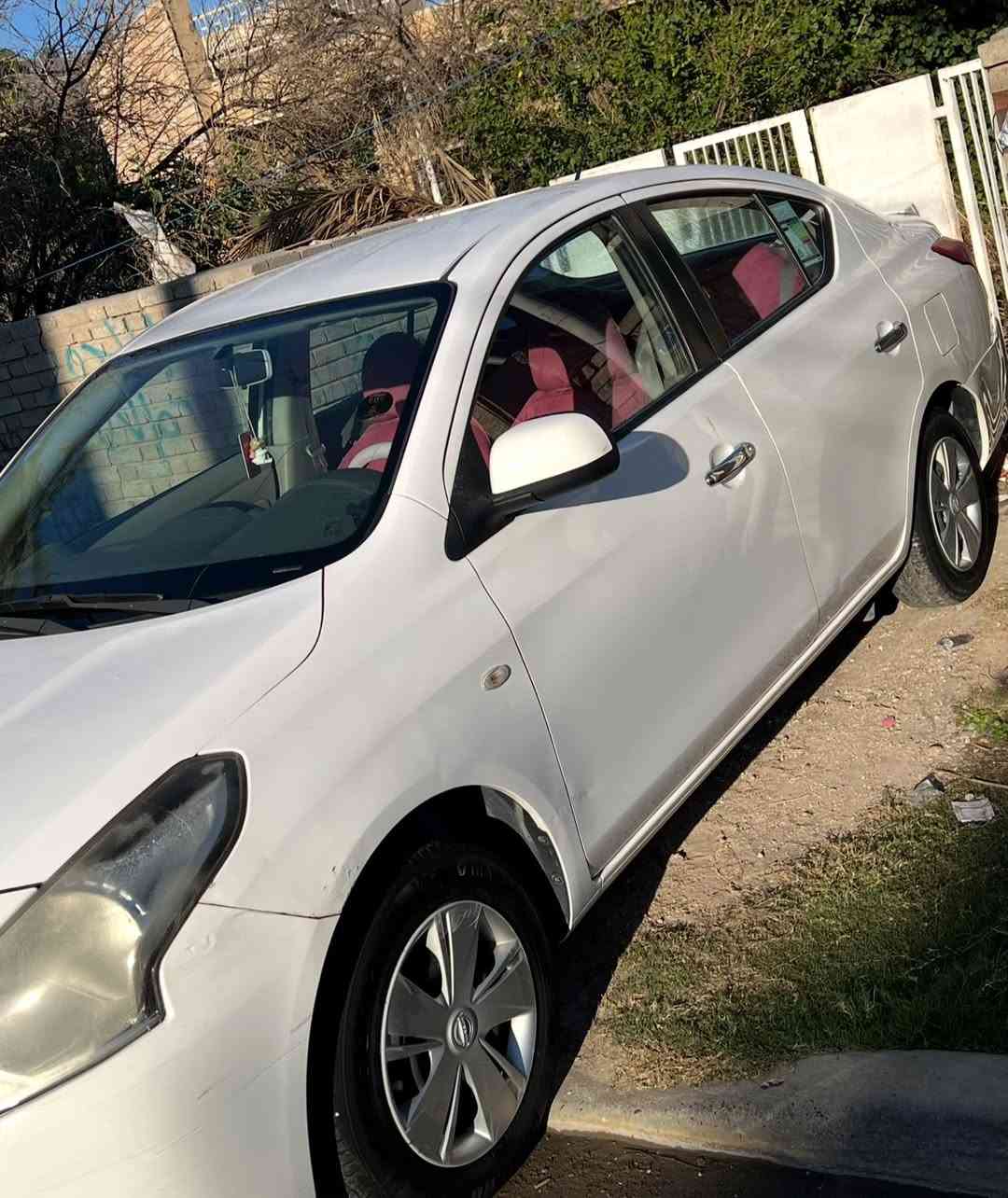 نيسان صني  ٢٠٢٠
مرقمة بغداد-خليجي 
مكينة نظيفة 
بيها حالوب بسيط 
ما بيها قطع مصبوغة 
شخوط بسيطة  
ماشية 55000 
للاستفسار التواصل واتساب 
***********
