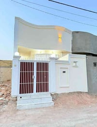 النجف الأشرف شارع الصب • دور للرهن • ١٠٠م