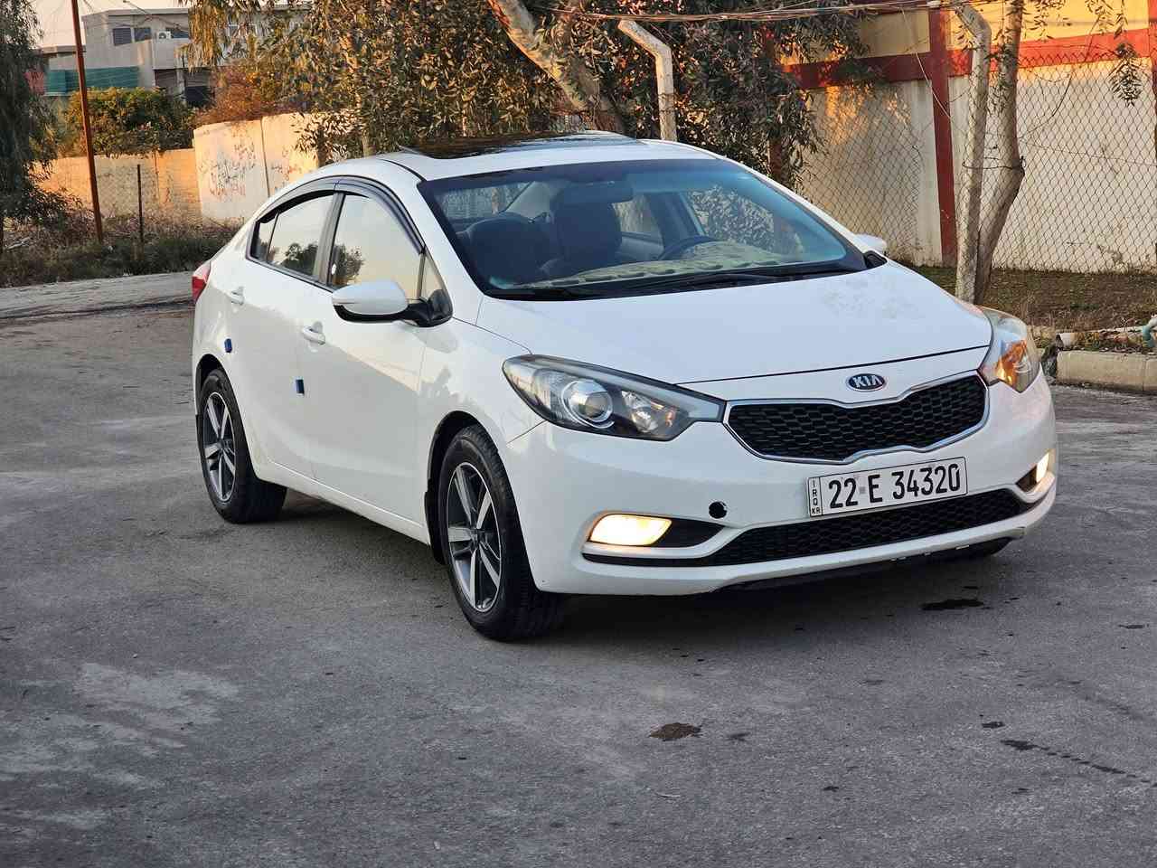 للبيع
سعر مناسب 123
كيا سيراتو موديل 2014 خليجي 
ماشيه 182 الف كيلو 
محرك وكير شرط 
محرك حجم 16 دوش 
موصفات 
سلايت 
تحكمات ستيرن 
جامات كهرب 
مري كهرب
ويل كب 
شاشه وكامره 
تبريد ثلج 
تدفئة
🚫صبغ داير خلفي فقط بدون دواخل🚫 
رقم اربيل الجديد شرط التحويل 
السياره جاهزه ونظيفه 
العنوان موصل حي المحاربين 
للإستفسار الاتصال 
***********
***********
