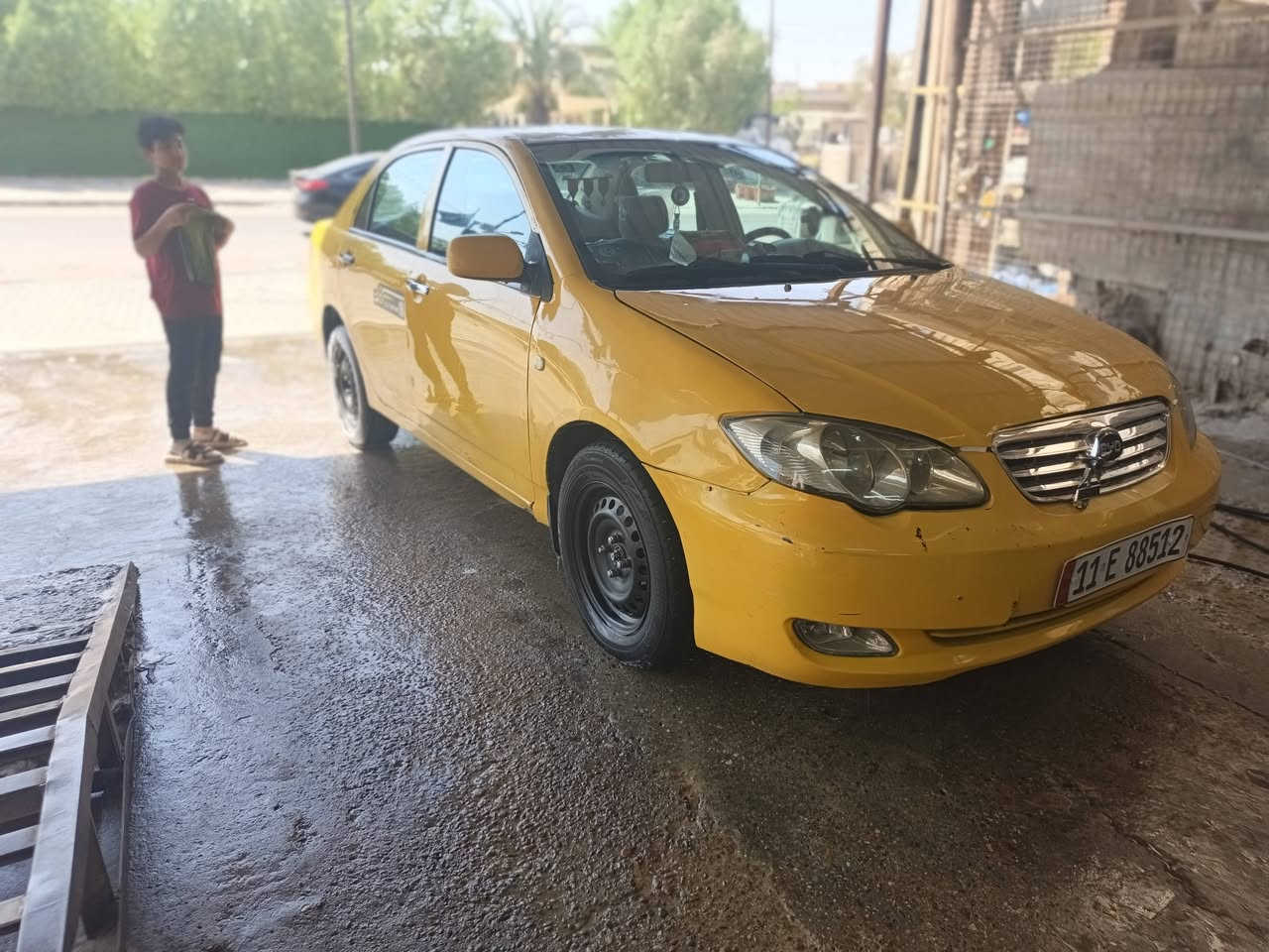 سلام عليكم بياع شراي أعبر المنشور
بيوايدي اف ٣ موديل ٢٠١٣
مكينه كير ميسيبوشي لانسر
رقم بغداد بسمي
تبريد ثلج صدر ٩٠/١٠٠ 
سياره مال جناي دك محافضات مئامن
سعرها قفل ٥٠ رقم الهاتف *********** مكاني البياع
