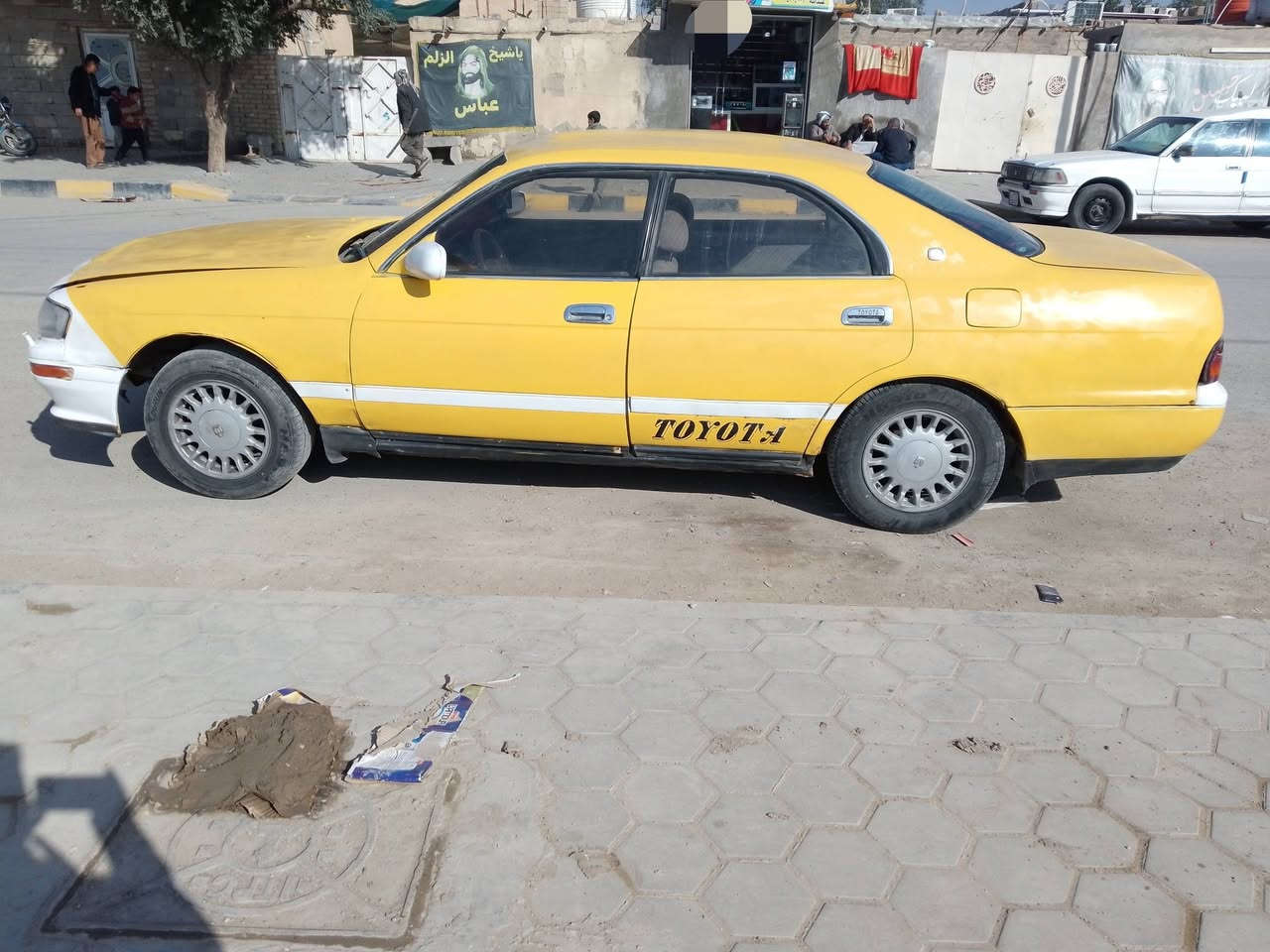 سلام عليكم كراون متصل 
موديل (2000)اصل 
رقم ميسان الماني 
مكينة وكير ثنين ونص 
ديلكو كفالة وين مايعجبك
كهربائيات كل شغالة تبريد شغال
تخم تاير جديد حدادية جاهزه
ربع متصرف عليها 
كفالة من الكص ولنقل 
سعر (26) عنوان واسط 
بيع او مراوس بخصوصي 
((***********))
