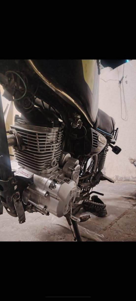 سلام عليكم 5كير كهربايات شغاله
لايت هورن اشاير مكينه بيها دخان تايرات زوج جوبلس  
المكان بغداد الامين ثانيه
موديل 21 
قفلها 250

***********
