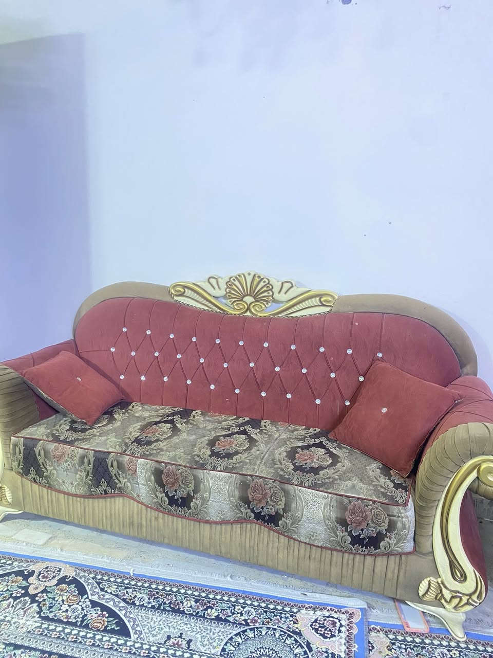 تخم ١٠ مقاعد المكان بلديات سعر ٢٥٠ الف 
*********** الحاله نظيف جداً
