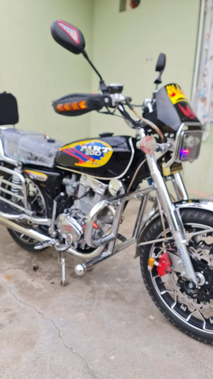 بارت عنتاني سوري الأصلي مديل 25 منفس اصلي ماكينة كبس جهاز إنذار تايرات جدد السعر٨٥٠  للتواصل ***********
