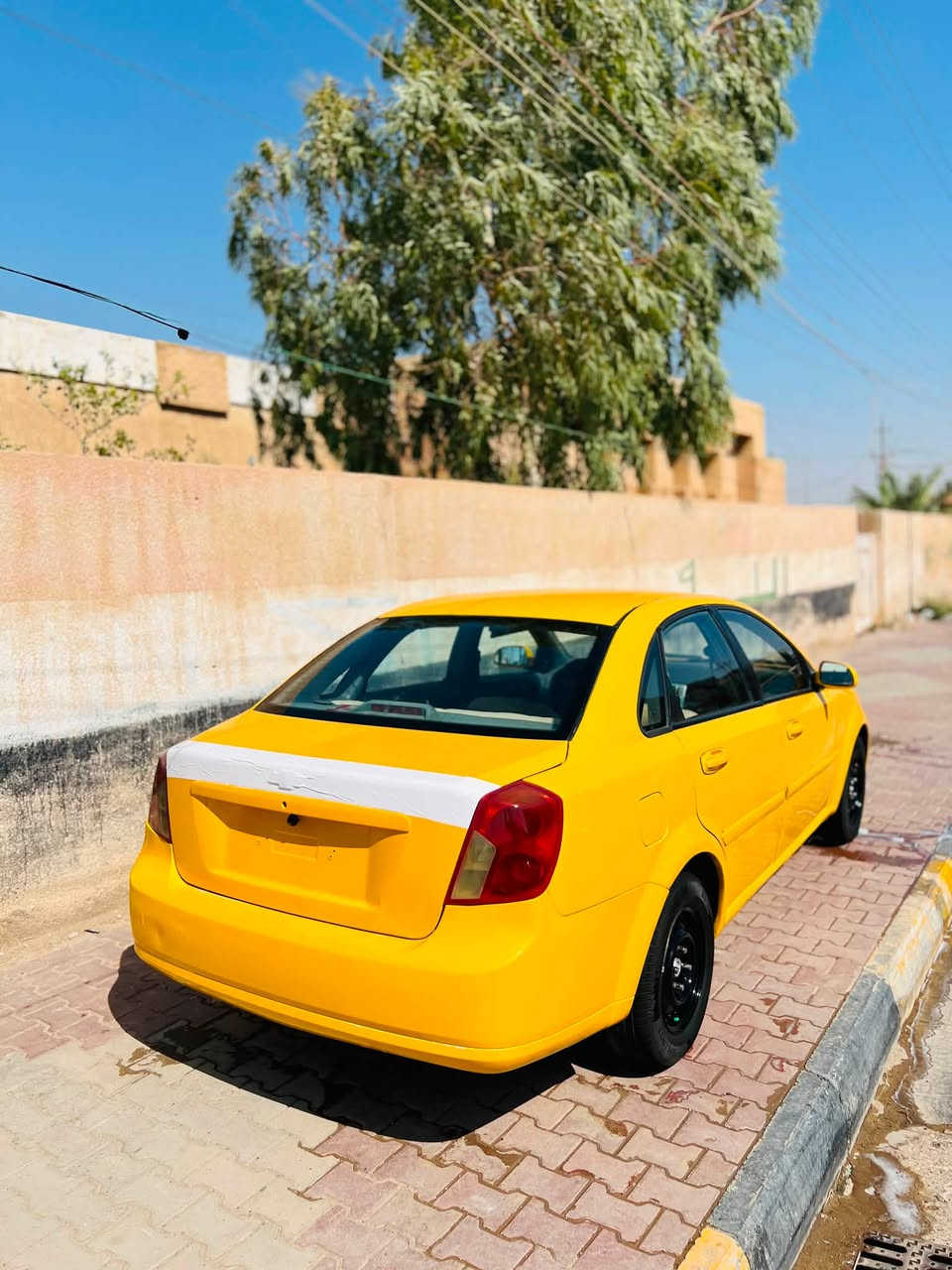تحيه طيبه 🫆
سيارة نوع اوبتره 
موديل 2011 رقم بغداد 
تحويل ثاني يوم هيئة غرمات مصفره 
مكينه وكير وحداديه تخم تايرات كله 📦 
سيارة جاهزه على اخير حبايه الاستفسار 
اتصال على رقم *********** مكاني واسط مركز المدينه
