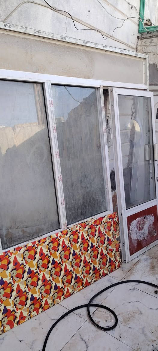 كرسي حلاقه + جام خانه +سقف ثانوي وجداري +ميز هوا ومرايته مال حلاقه للبيع


**إذا كنت صاحب هذا الإعلان وتريد حذفه لأي سبب، رجاءا أرسل رسالة إلى الدعم الفني**