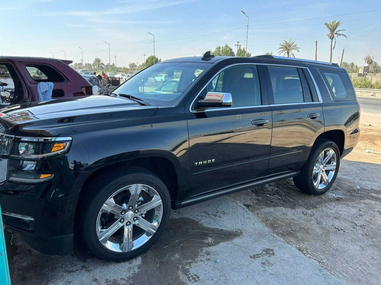 تاهو 2015 LTZ لون اسود ملكي 
فووول
محرك v8 5300
داخل اسود 
سلايد
بصمة تشغيل 
٤ ابواب+صندوق بصمة
حساسات امامي
حساسات خلفيه
رادار امامي
رادار خلفي
رادار جانبي نقطه عمياء
كشن رجاج تحذير
لايت ناصي زنون وعالي بلادي  
ترحيب جانبي 
مري شفط
كروس سرعة
سكليتر كهرباء 
تحديد مسار 
رادار جانبي نقطة عمياء
حساس مطر 
ستيرن تدفئة 
ستيرن كهرباء
تحكم ستيرن
كشنات كهرباء 
ميموري كشنات 
كشنات تبريد  تدفئة 
مخرج كهرباء
مخارج usb
مخرج HDmi
شاشة خلفية Dvd
كامرة خلفية
ويل قياس ٢٢اصلي
السيارة جديدة 
السيارة رقم بغداد  بأسمي تحويل ثاني يوم 
الاستفسار***********
