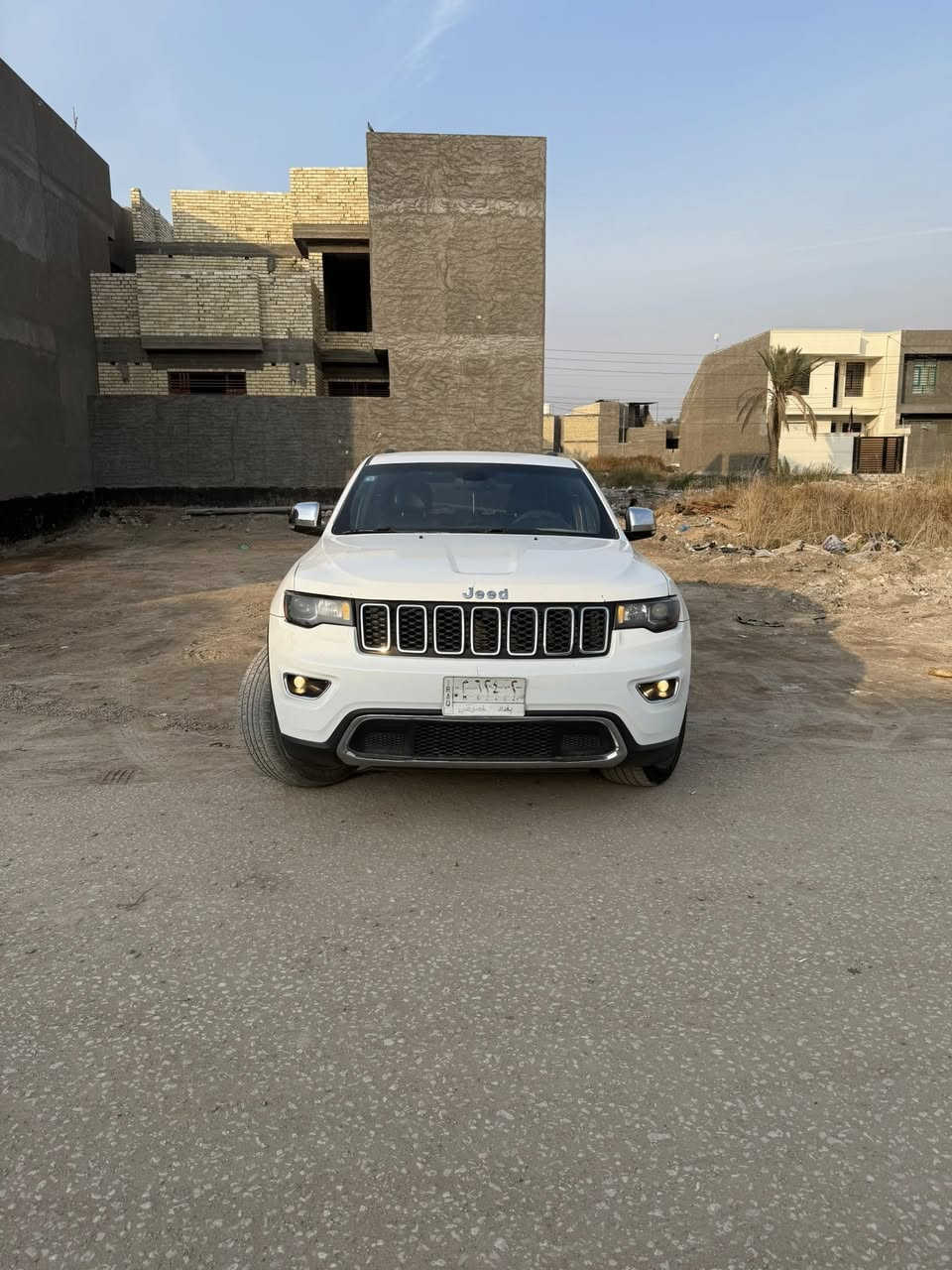 السلام عليكم جيب لاريدو 2015 وارد امريكي حادث جاملغ وبنيد وموجود صور السونار بجم محدث 22فول بدون فتحه السياره نضيفه السعر 220$ وبيها مجال العنوان بابل مسيب مكلف ب النشر رقم صاحب السياره (‭0771 615 0487‬)
