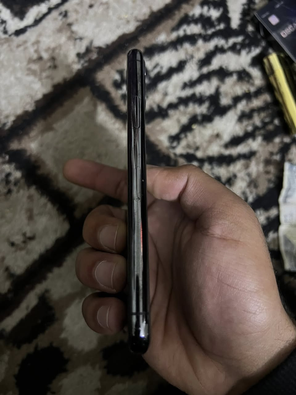 سلام عليكم 11برو فقط ذاكره 64بطاريه 73جهاز نضيف90%100جهاز ابد ما مفتوح مكاني بغداد حي اور سعر 275 وبي مجال حك جيه رقم هاتف ***********
