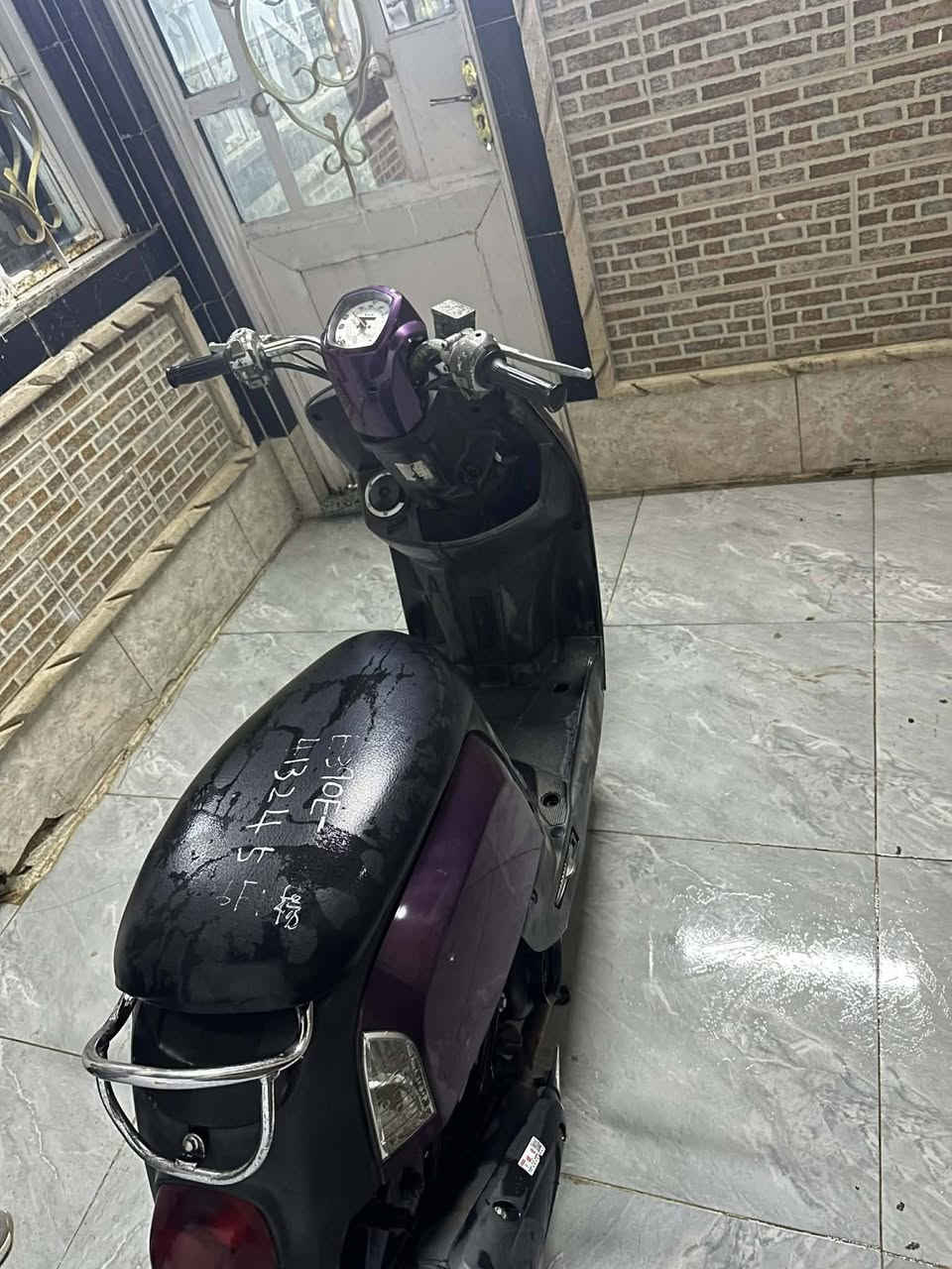 سلام عليكم بوليس للبيع شرط حاوية برغي مامفتوح بيها كلة بلادي وماصرلها هواي من نازلة من الحاوية سعر 775 وبيها مجال ***********
